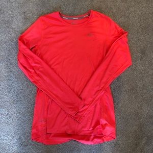 🎉Nike ⭐️Dry fit long sleeve size M